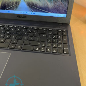 Notebook Asus i5 8th 8GB 250 SSD - Imagen 2