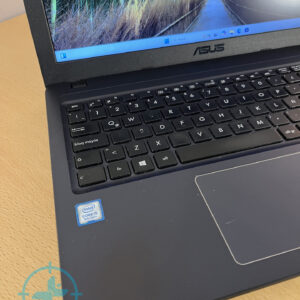 Notebook Asus i5 8th 8GB 250 SSD - Imagen 3