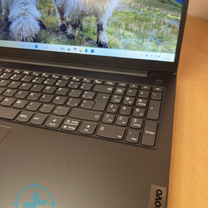 Notebook Lenovo i7 11th 8GB 256 NVME - Imagen 3