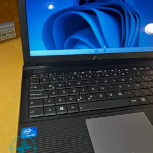 Notebook ASUS X55A Intel B830 4GB 240 SSD - Imagen 3