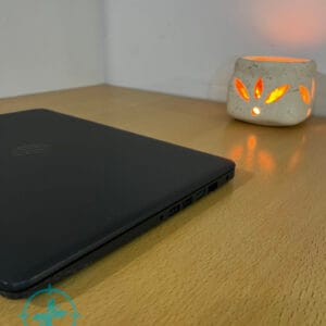 Notebook HP i3 7th 8GB 240 SSD - Imagen 5