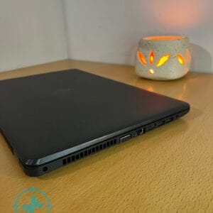 Notebook HP i5 7th + GRAFICA 8gb 240 SSD - Imagen 4