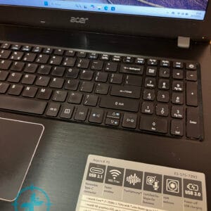 Notebook Acer Aspire 5 i7 7500 8gb 240 SSD - Imagen 3